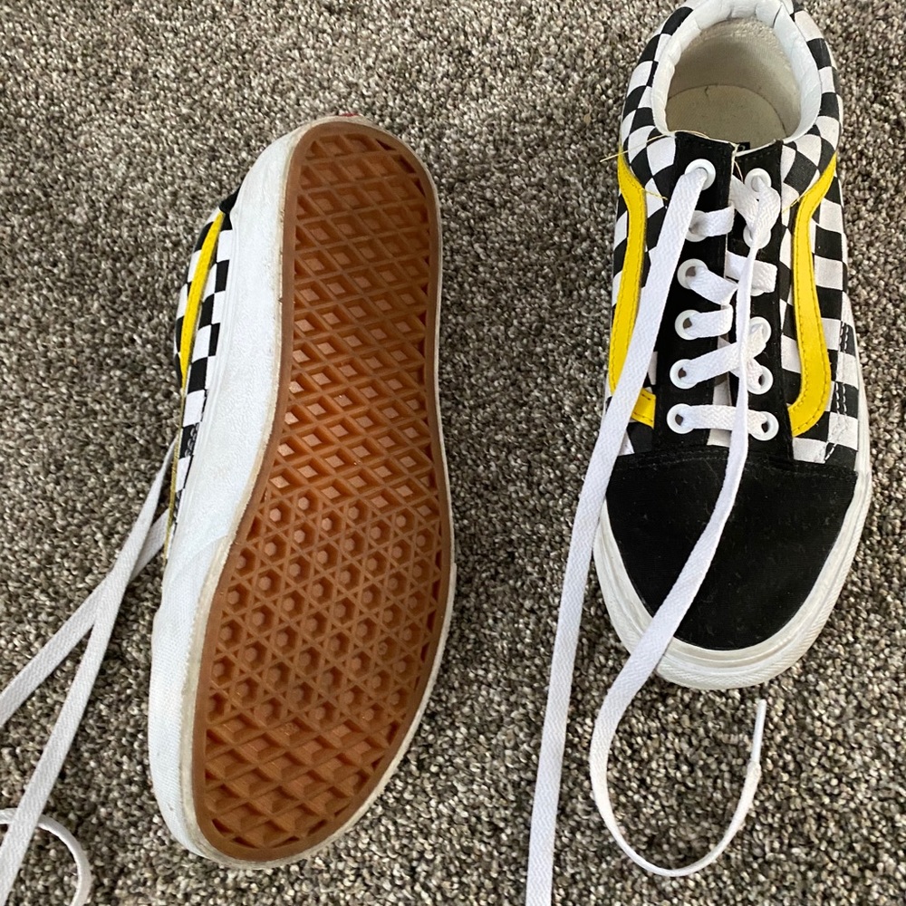 custom vans - Picture 3 of 4